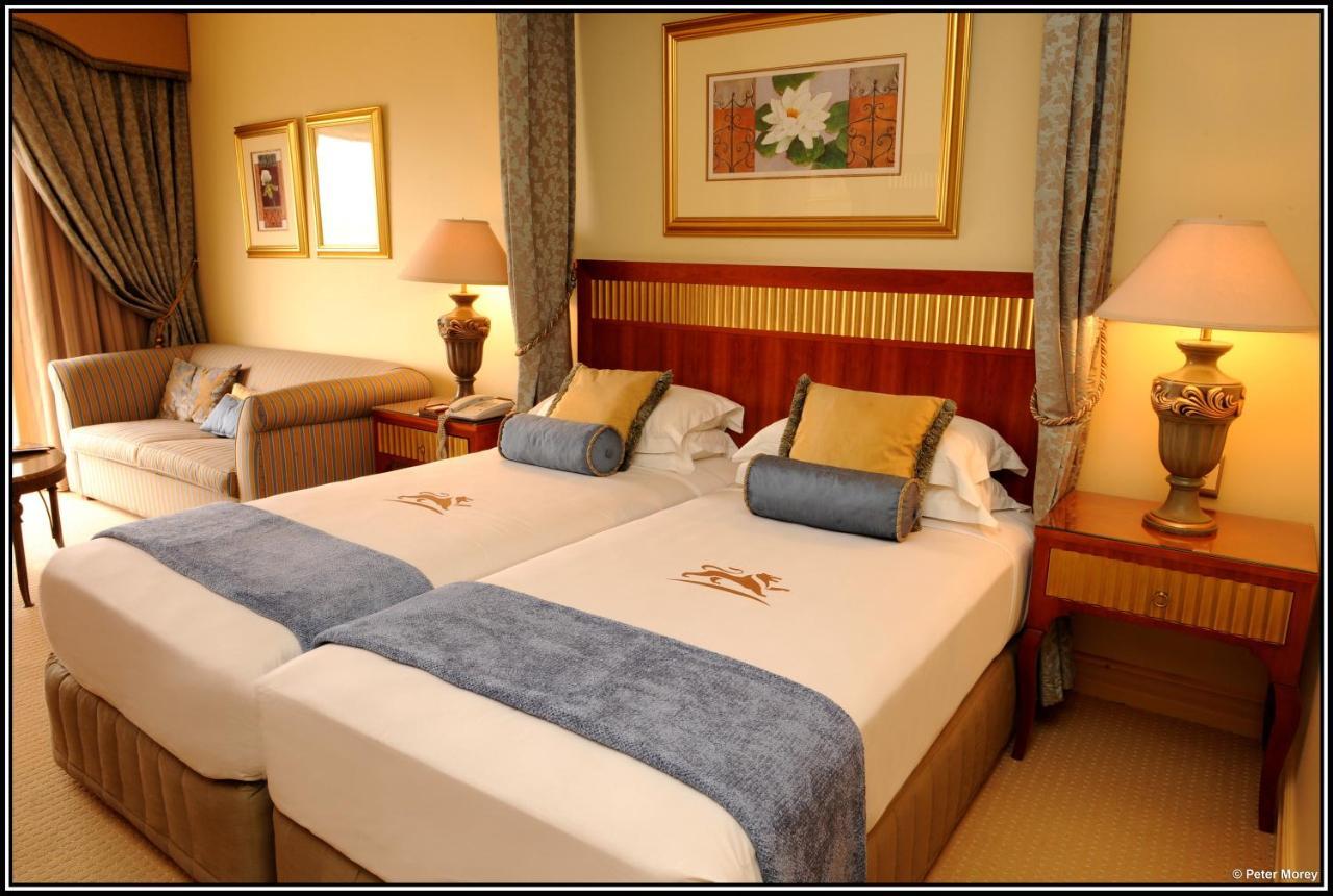 Peermont D'oreale Grande at Emperors Palace Kempton Park Værelse billede